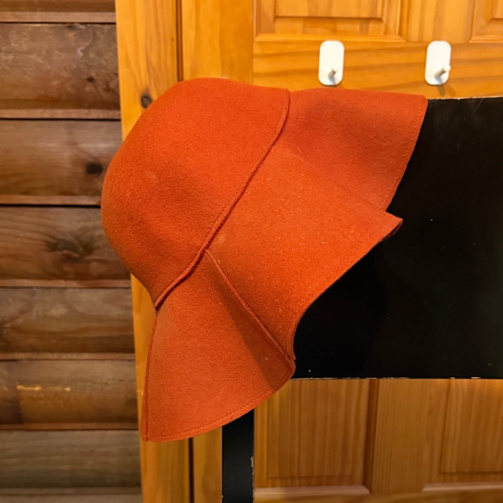 GAP Stylish Orange Floppy Felt Hat
